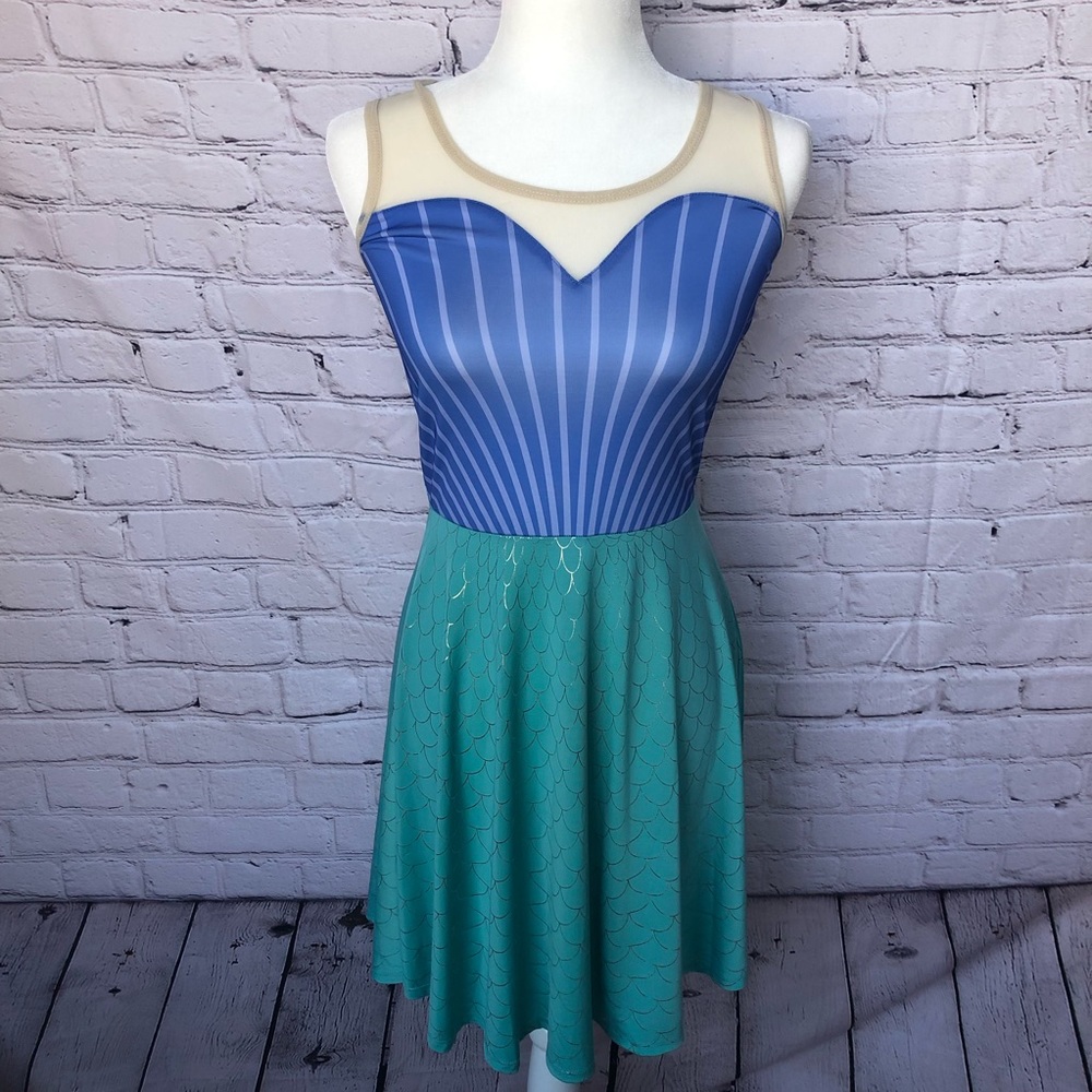 Spirit Halloween Mermaid Dress Costume Cosplay Size Adult Small